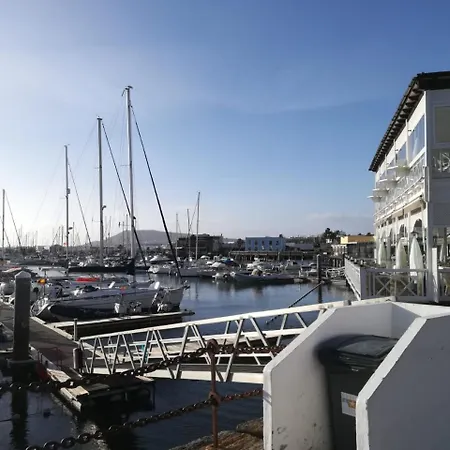 Úszó hotel Alyne Costa Teguise